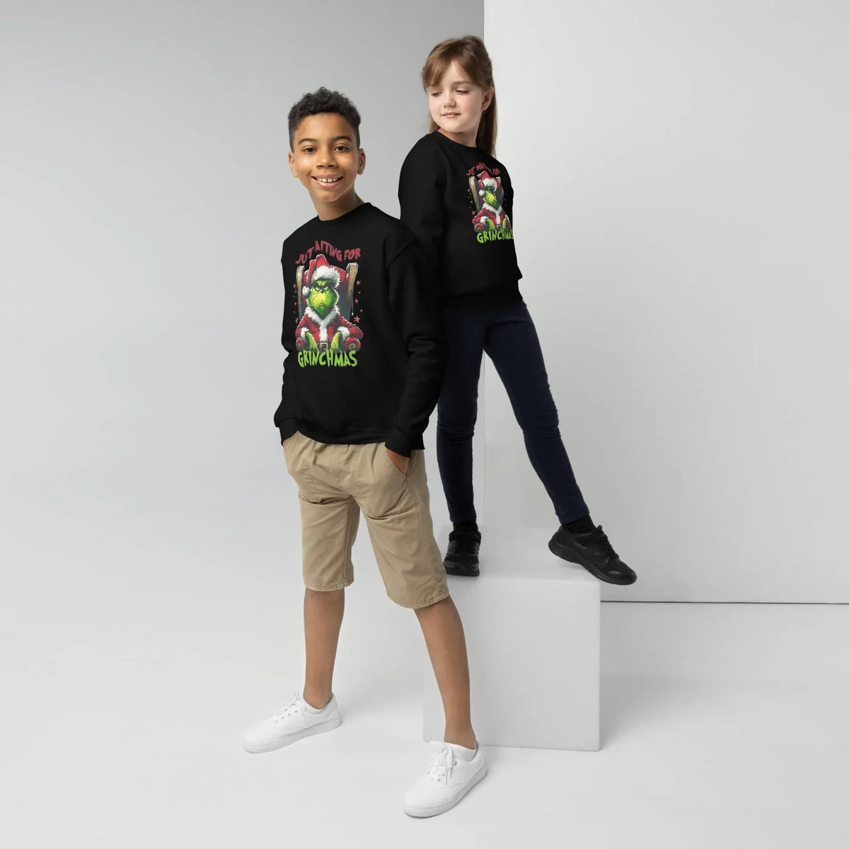 Youth crewneck sweatshirt - TNH apparel
