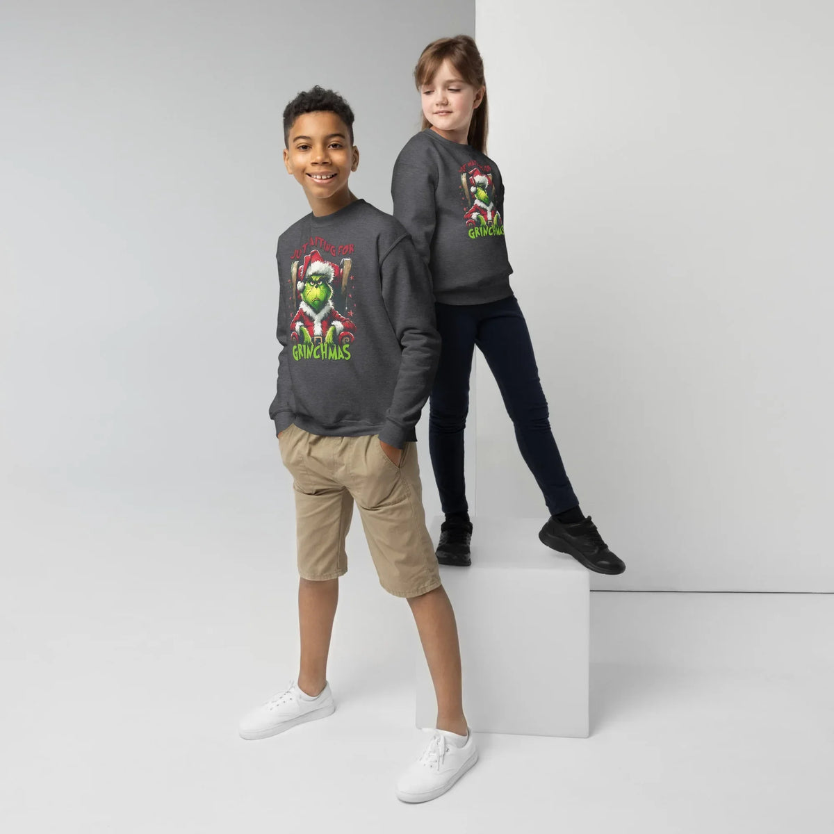Youth crewneck sweatshirt - TNH apparel